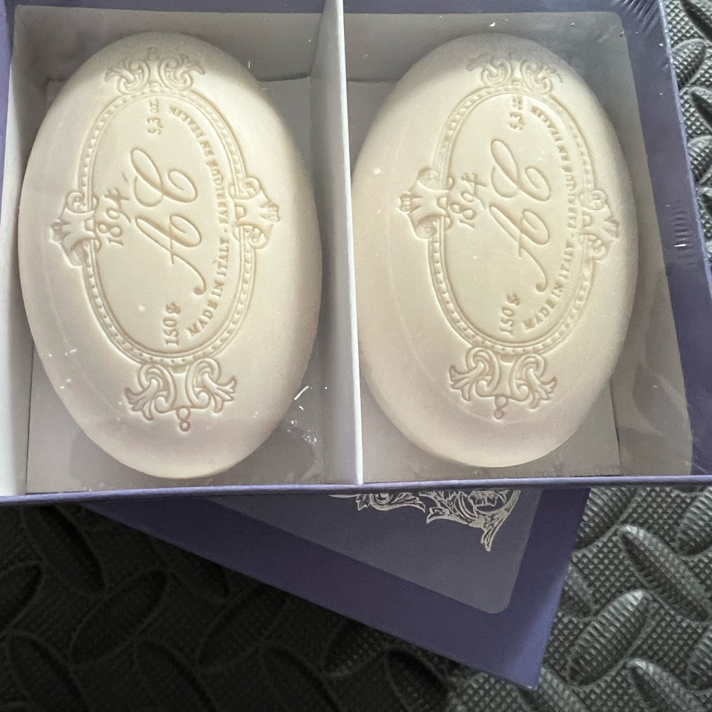 lavender 2pc set bar soap italy 1894, Each soap 5.3 Oz